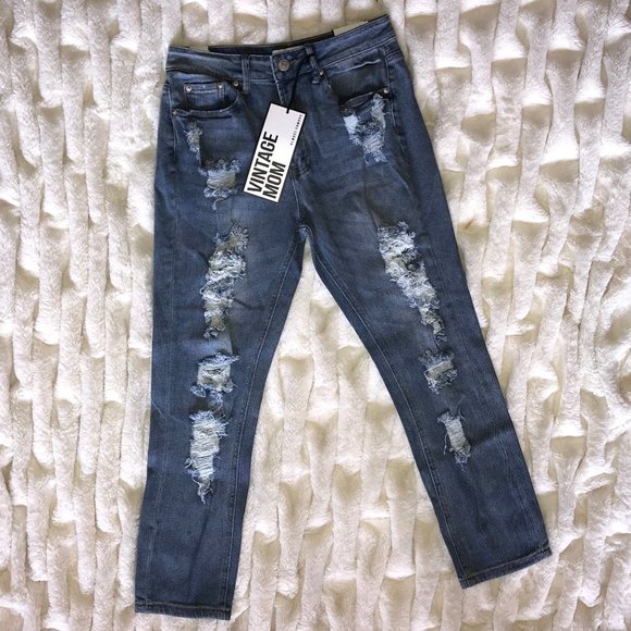 Almost Famous Jeans, Vintage Mom, Sz 7, Distressed - Picture 1 of 16